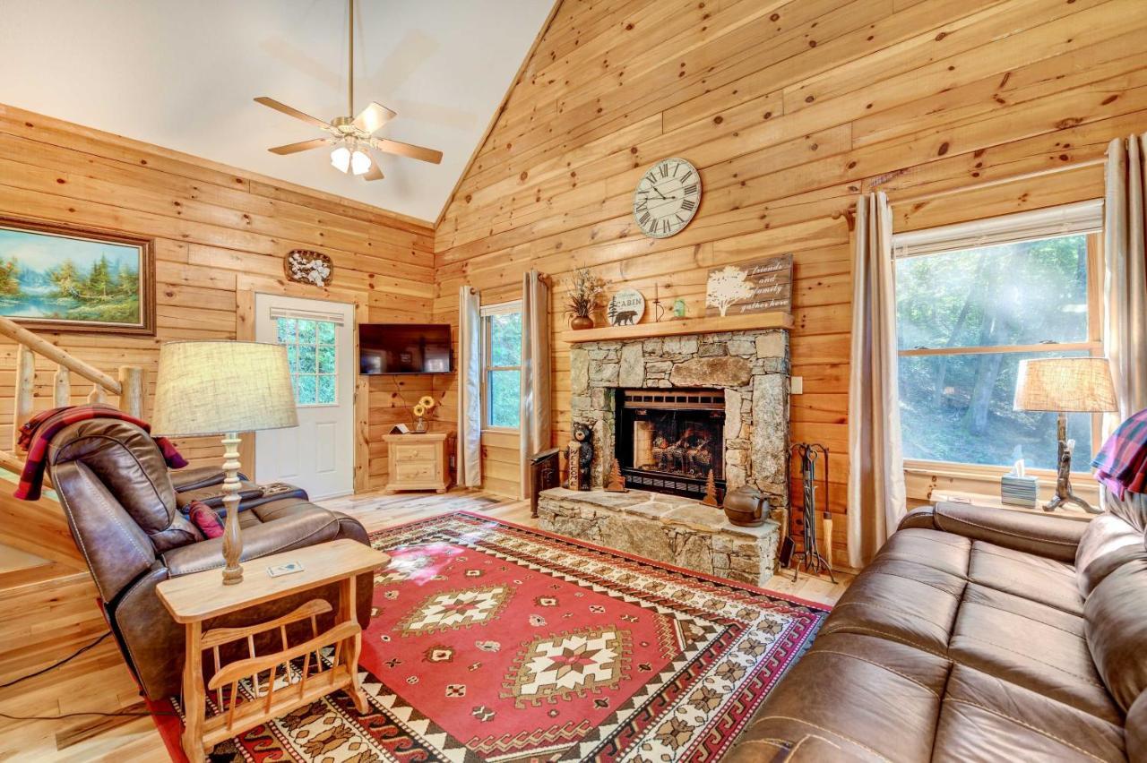 Waynesville Cabin With Covered Deck And Fire Pit! Lake Junaluska Buitenkant foto