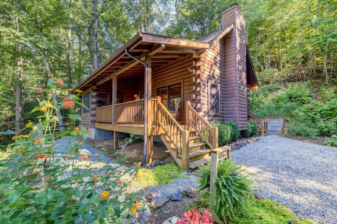 Waynesville Cabin With Covered Deck And Fire Pit! Lake Junaluska Buitenkant foto