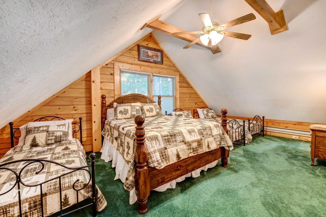 Waynesville Cabin With Covered Deck And Fire Pit! Lake Junaluska Buitenkant foto